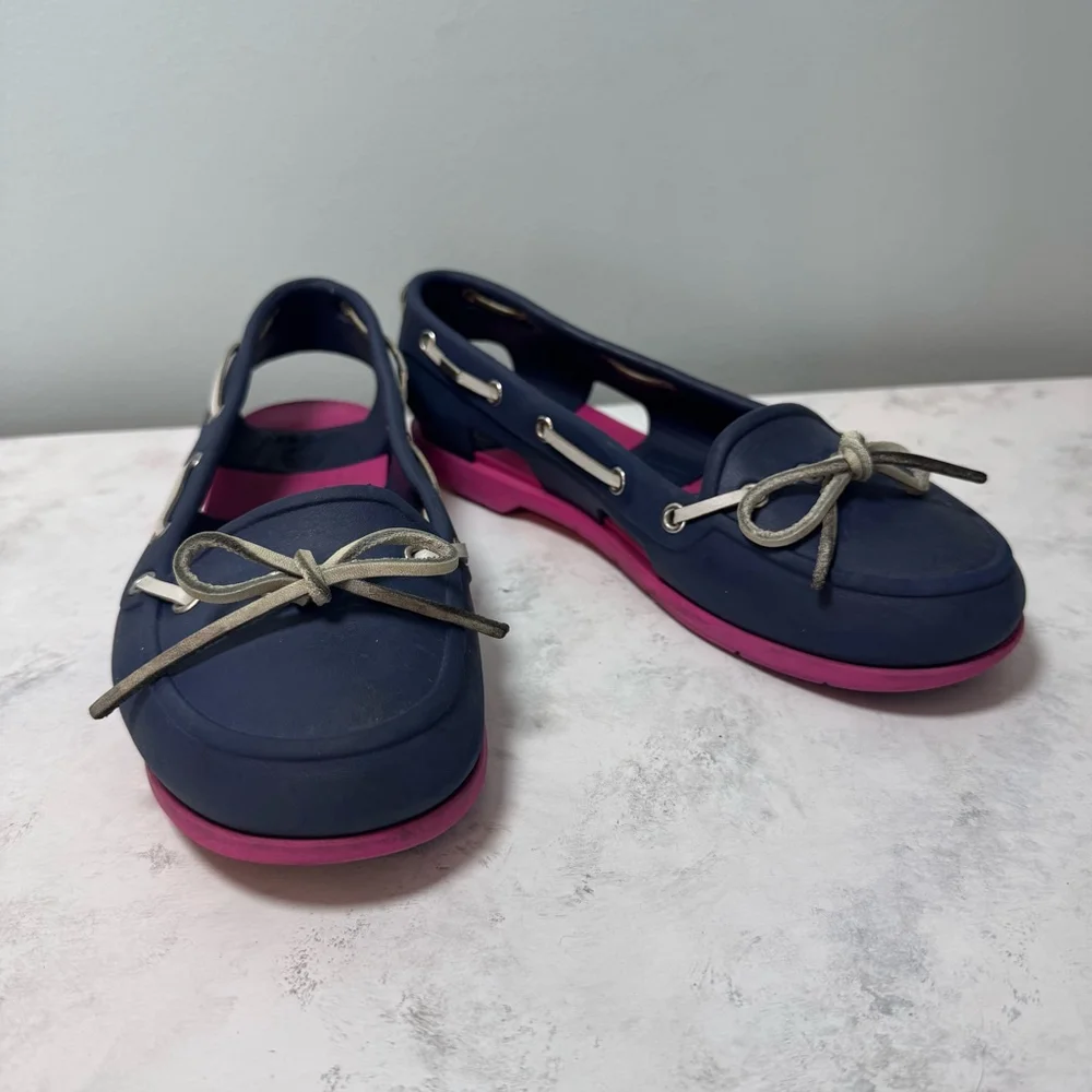 Women's Crocs Beach Boat Shoes Size 7 Blue and Pink